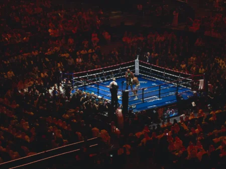 👑 War of the Thrones in the Ring: The Legendary Bout to Determine Boxing’s Undisputed King!